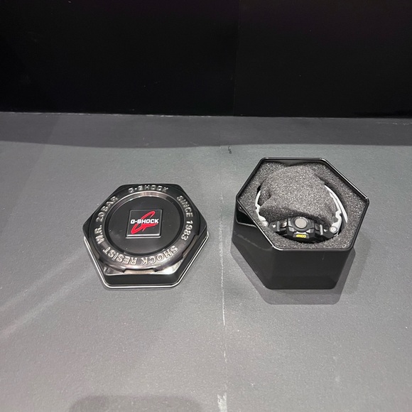 New Casio G-Shock watch - Picture 4 of 5